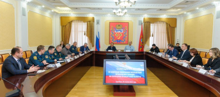 Игорь Комаров провел совещание по паводку