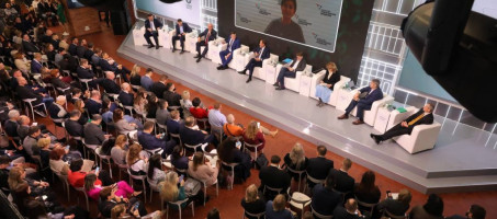 Игорь Комаров принял участие в международном форуме «СО.ЗНАНИЕ»