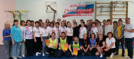 В спортивной школе «ЮНИКС» прошел яркий и энергичный спортивный праздник в честь Дня Финансиста!