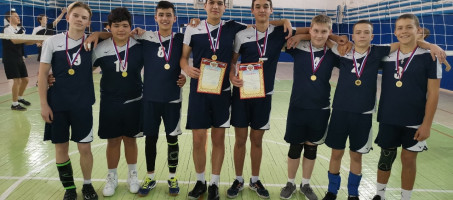 27 ноября в г. Чернушка состоялся межмуниципальный турнир по волейболу среди юношей 2006 г.р. и младше.